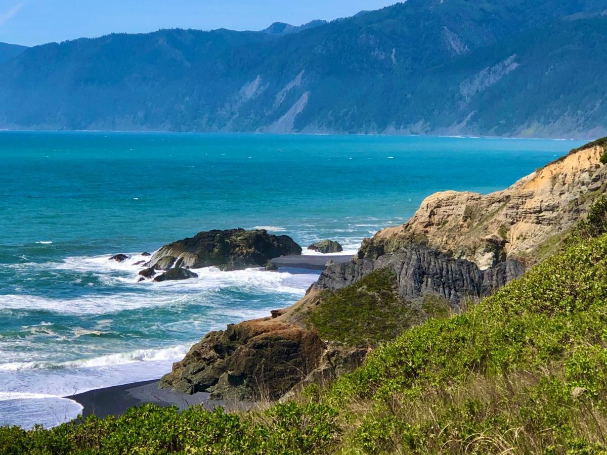Amazing Oceanview 2 Bedroom Oceanfront! By Oceanviewhottubs Shelter Cove, Ca Tesla Ev Station Ngoại thất bức ảnh